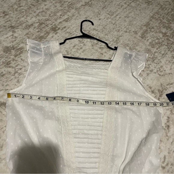 Lucky Brand tops M, L - Picture 5 of 6